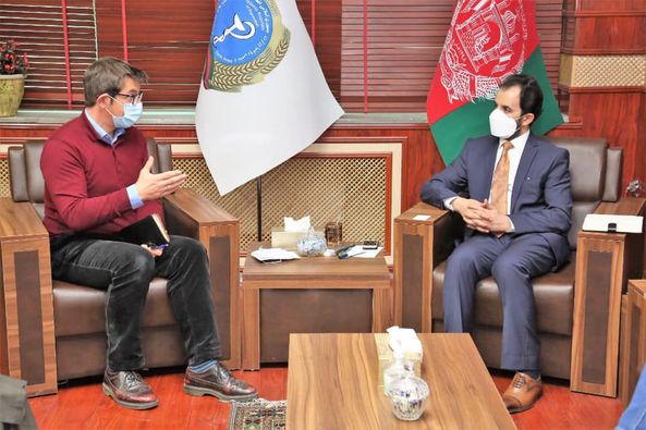 دیدار سرپرست وزارت صاحت عامه با داکتر کارل نمایندۀ پوهنتون جینوا