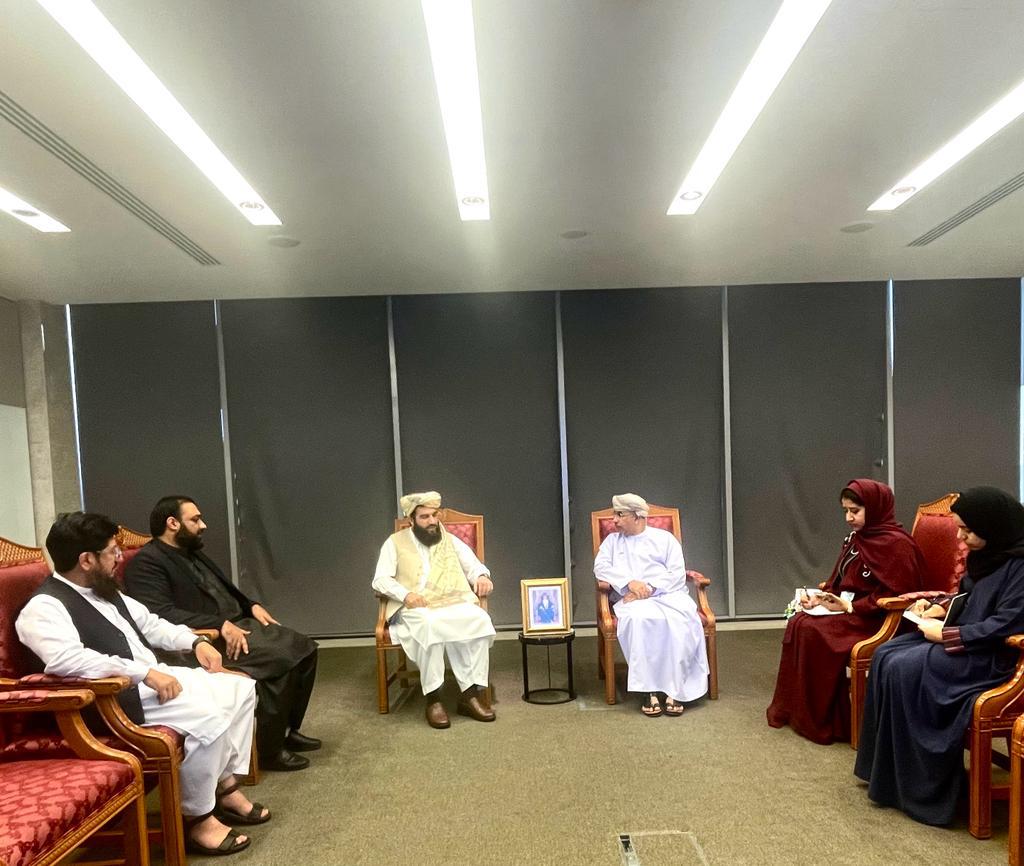 دافغانستان دعامې روغتیاوزیرښاغلي ډاکټر قلندرعباددعمان هيواددروغتیاوزیرډاکټرهلال السبتي سره ولیدل
