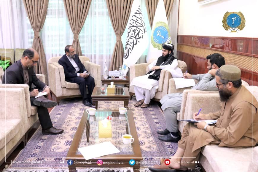 د افغانستان اسلامي امارت د عامې روغتيا وزير ډاکټر قلندرعباد د ايران هيواد له مرستيال سفير ښاغلي مرتضوي سره په خپل کاري دفتر کې ليدنه تر سره کړه